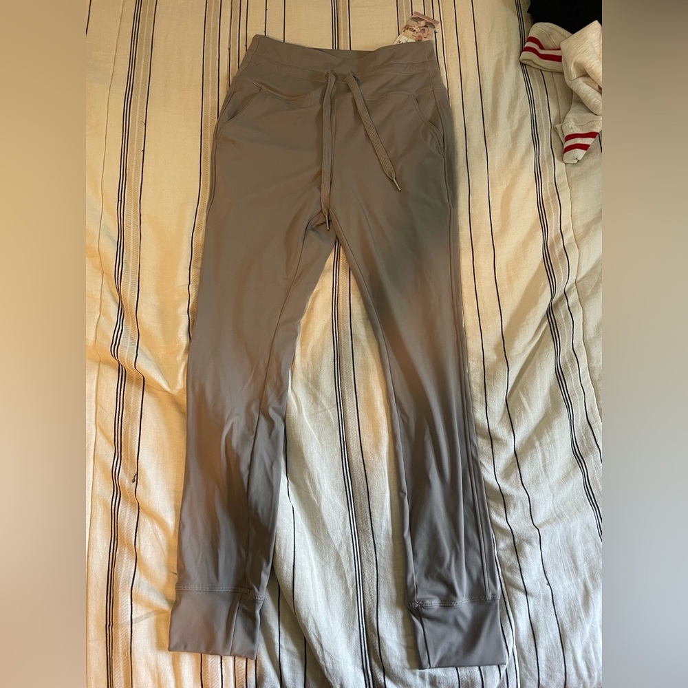 Halara Joggers